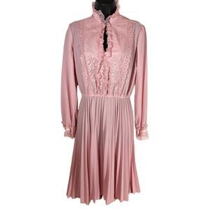 Vintage 70s 80s Pink Highneck Ruffled Dress Chiffon with Pleated Skirt Lace